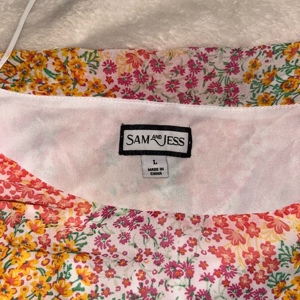 Women's Floral Top - Pink and Yellow size large - Picture 4 of 6